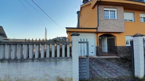 Photo 3 of Single-family semi-detached for sale in Carracedelo, León