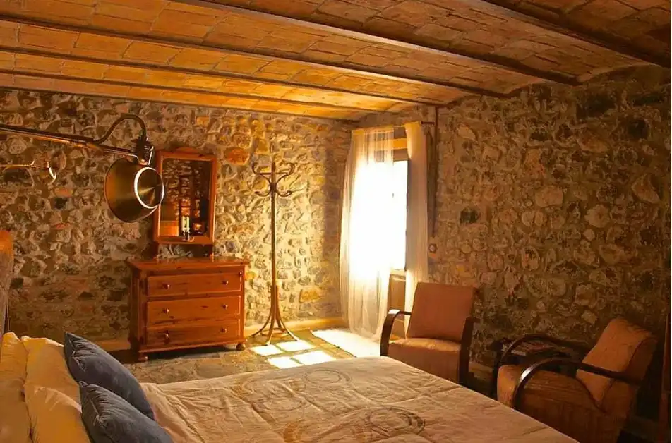 Habitación de Casa o chalet en venta en Sales de Llierca con Calefacción, Jardín privado y Terraza