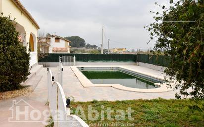 Swimming pool of House or chalet for sale in Onda  with Air Conditioner, Heating and Private garden