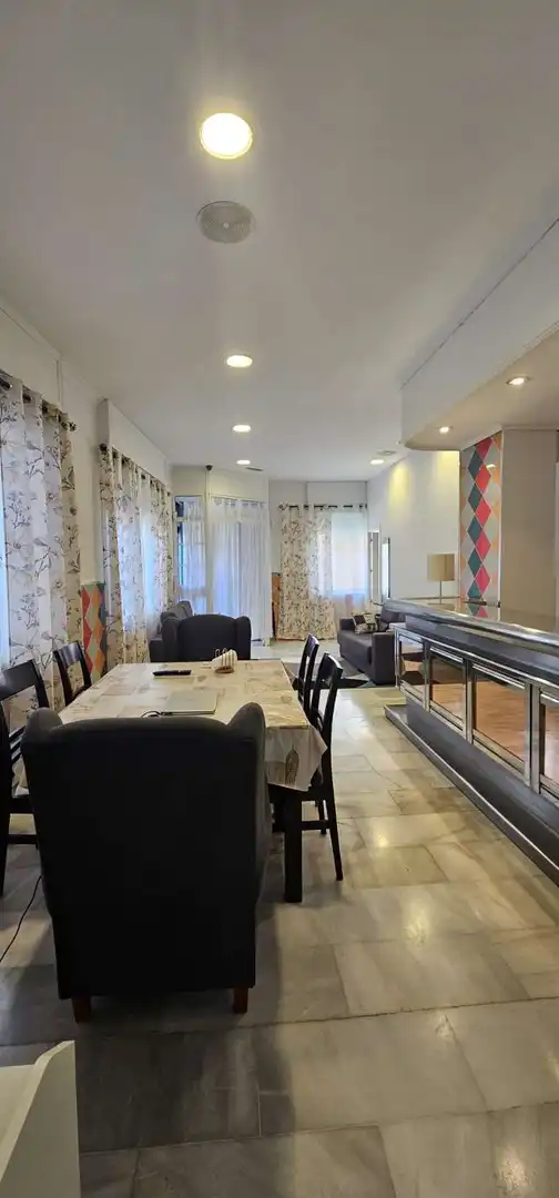 Menjador de Apartament en venda en Fuengirola amb Aire condicionat, Calefacció i Moblat