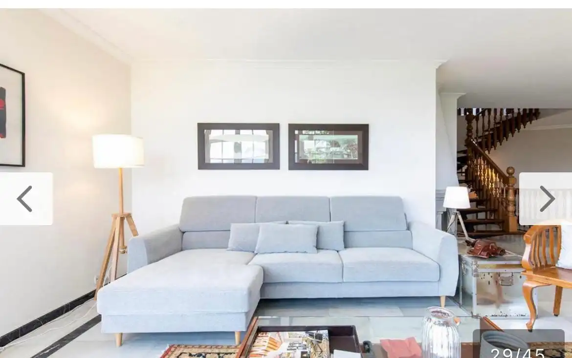 Sala de estar de Casa o chalet en venta en Gondomar con Calefacción, Parquet y Terraza