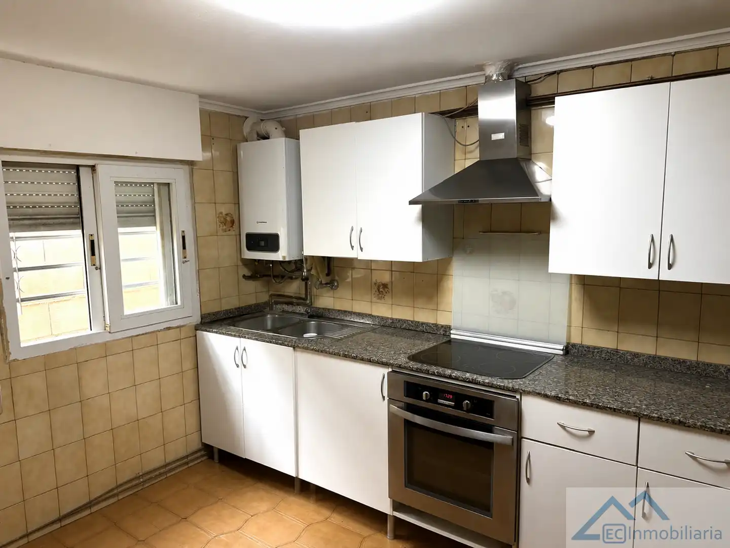 Cocina de Casa adosada en venta en Santander