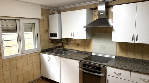 Foto 2 de Casa adosada en venta en Caleruco, Los Castros, Santander