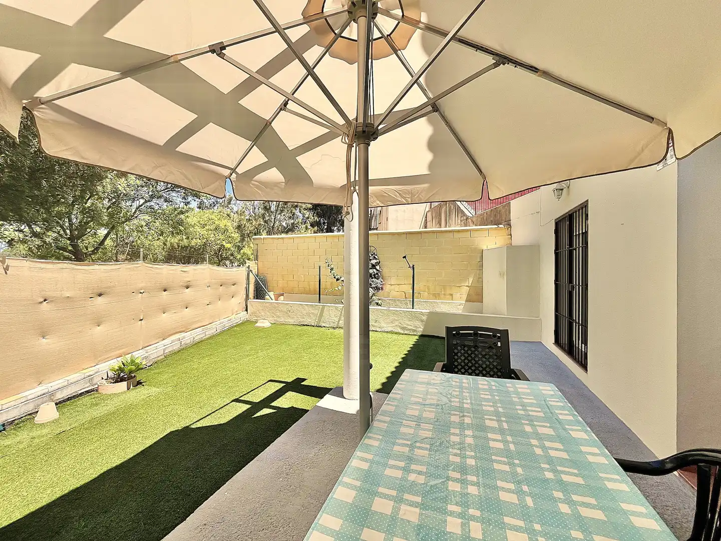 Terraza de Casa adosada en venta en Ayamonte con Calefacción, Terraza y Piscina