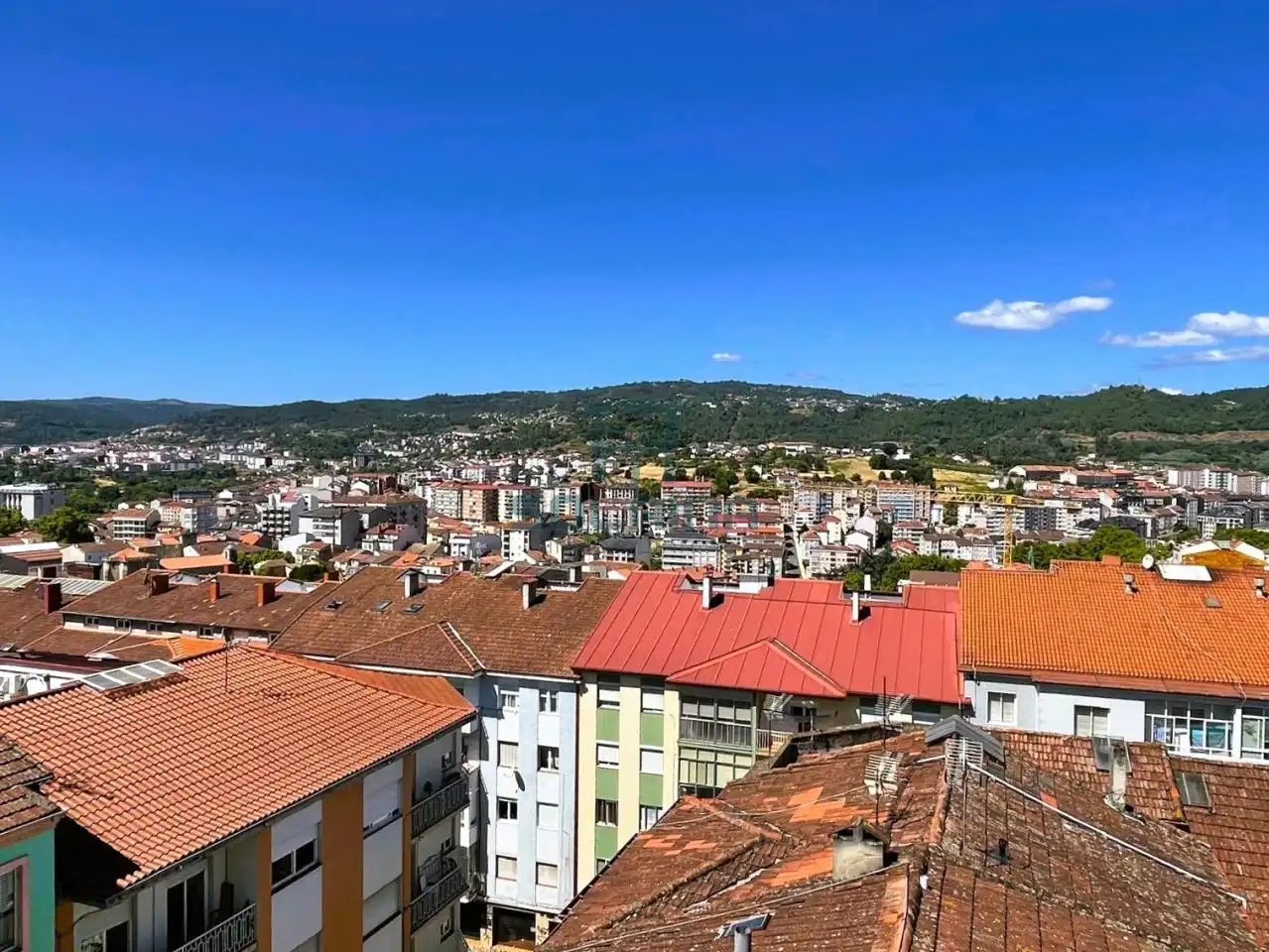 Vista exterior de Piso en venta en Ourense Capital  con Calefacción y Balcón