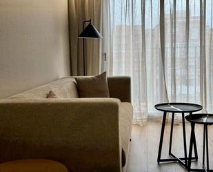 Sala d'estar de Pis de lloguer en Santa Coloma de Gramenet amb Aire condicionat, Calefacció i Balcó