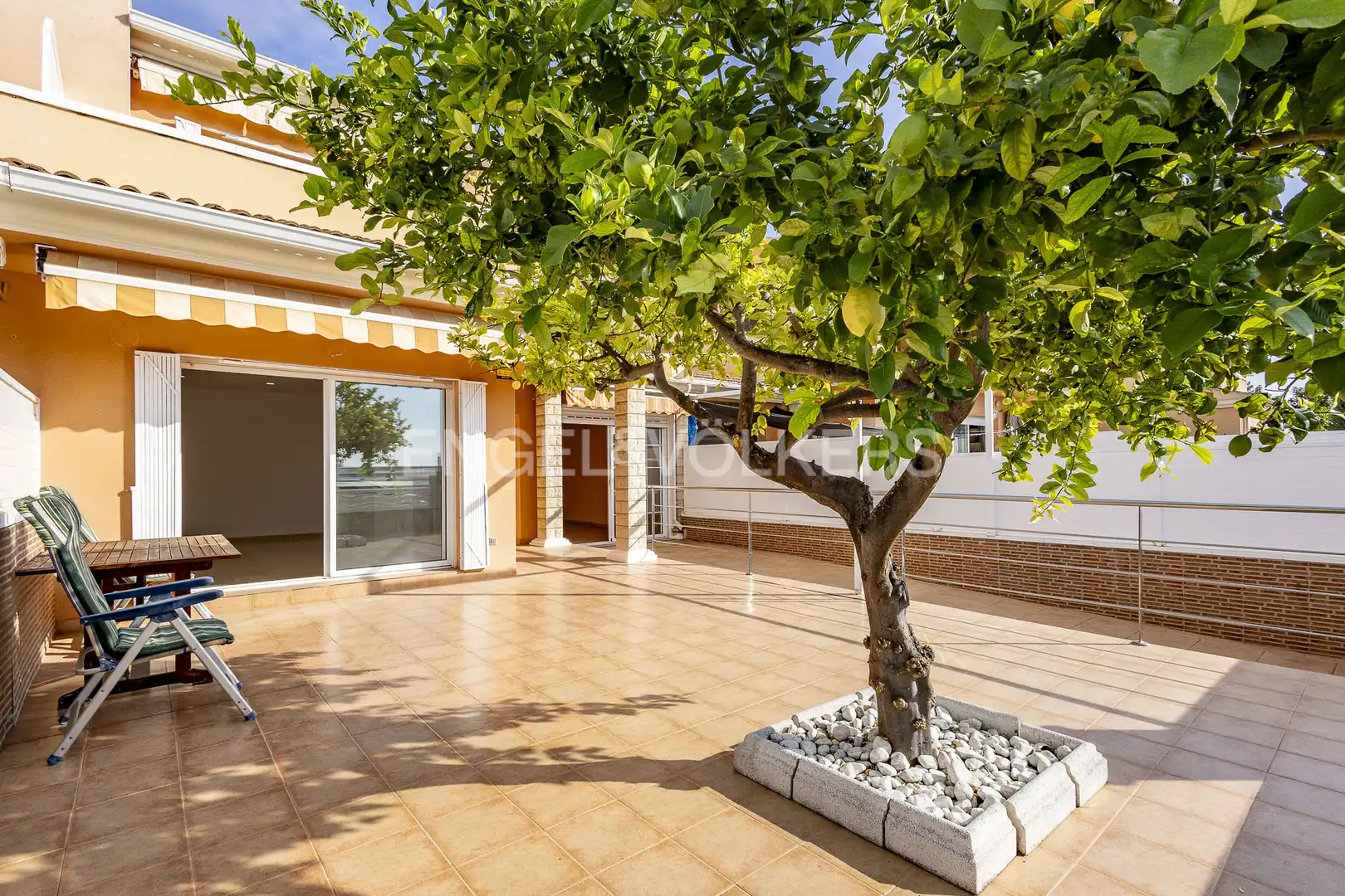 Reihenhaus mit Garten zum Verkauf in Roda de Barà, imagen 2