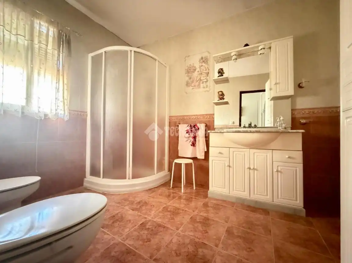 Baño de Casa o chalet en venta en Puente Genil con Aire acondicionado