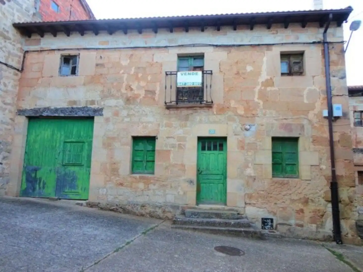 Vista exterior de Casa o chalet en venta en Moncalvillo