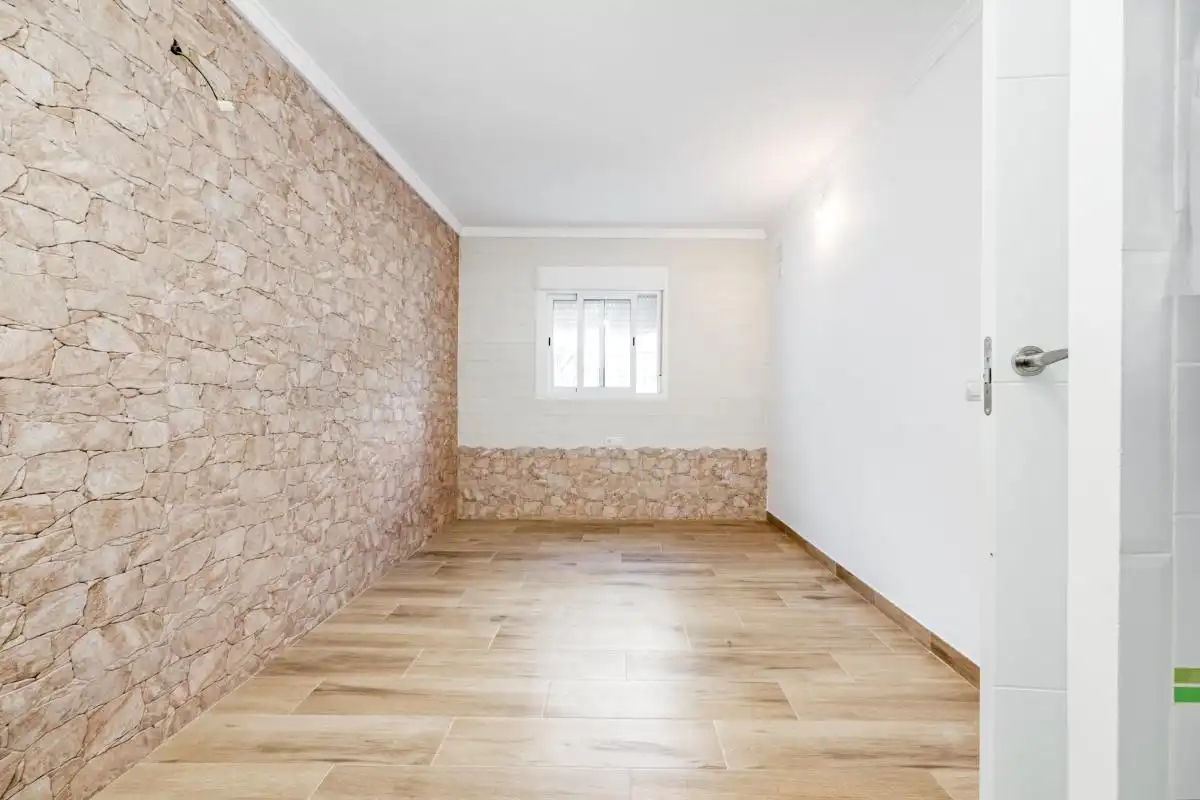 Planta baja en venta en Sevilla con Calefacción