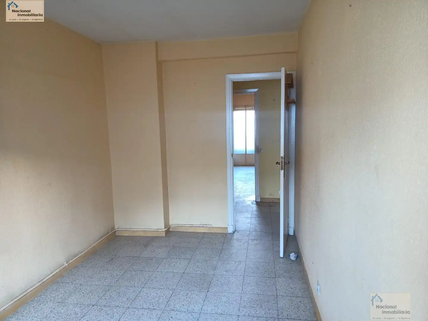 Habitación de Piso en venta en Segovia con Calefacción y Alarma