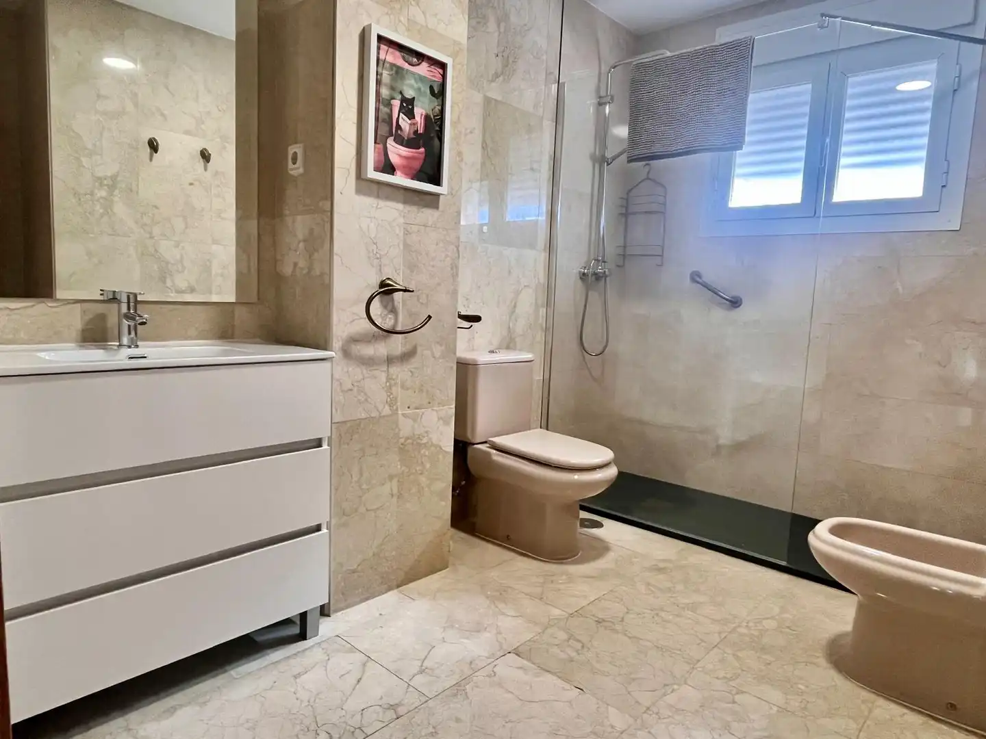 Bathroom of Houses for share in Villanueva de la Cañada  with Air Conditioner, Heating and Private garden