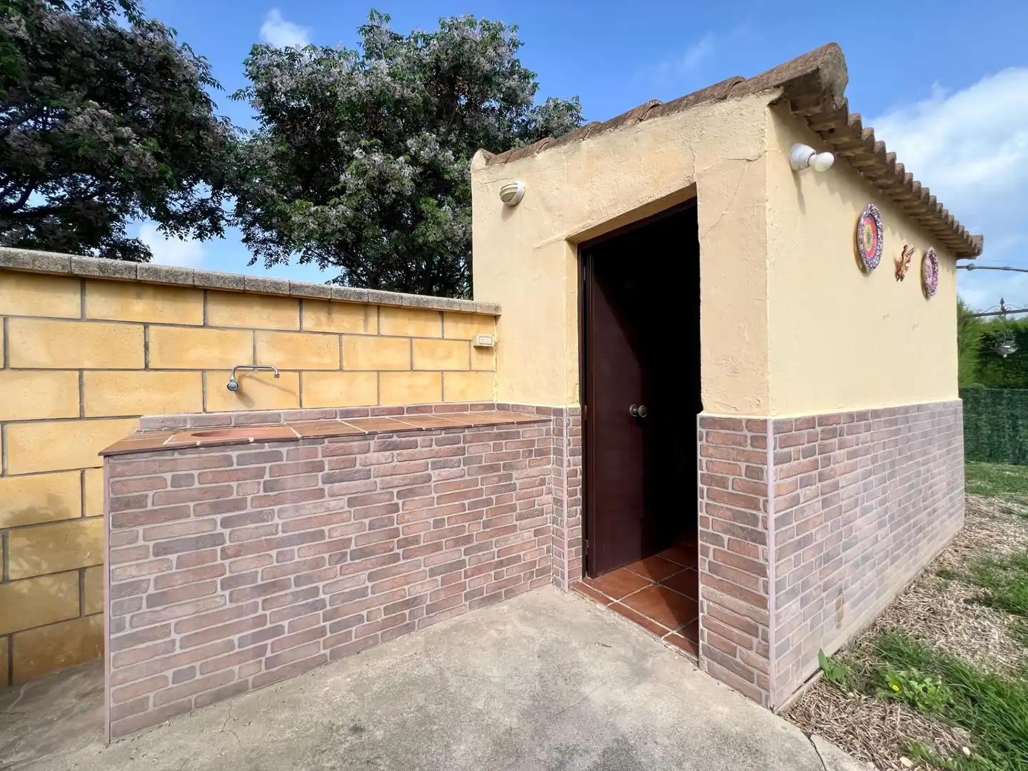 Exterior view of Houses for sale in Córdoba  with Air Conditioner and Swimming Pool