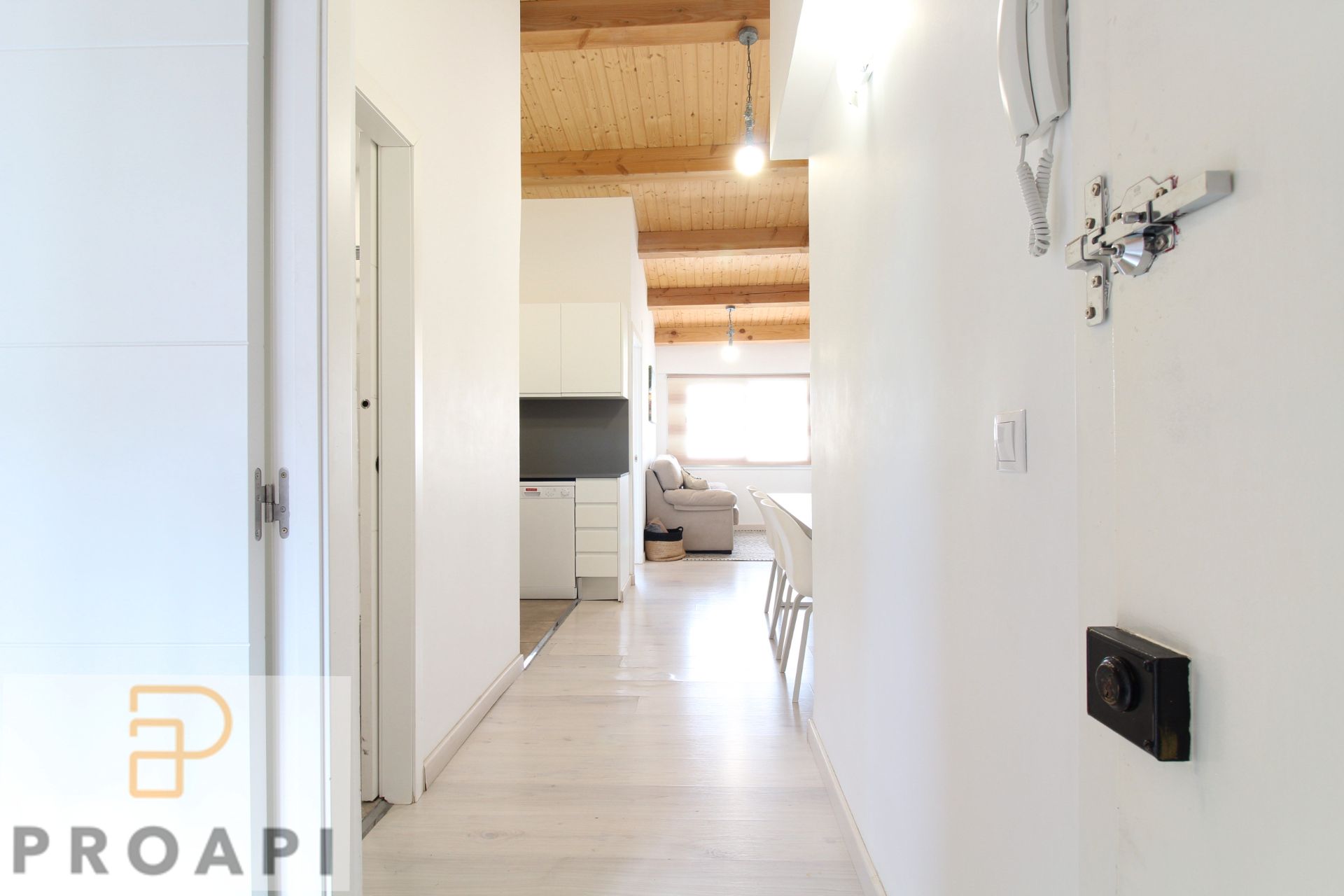 Flat for sale in Girona Capital  with Air Conditioner, Heating and Parquet flooring