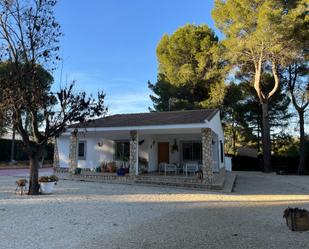 Vista exterior de Casa o xalet en venda en Ontinyent amb Aire condicionat, Calefacció i Traster