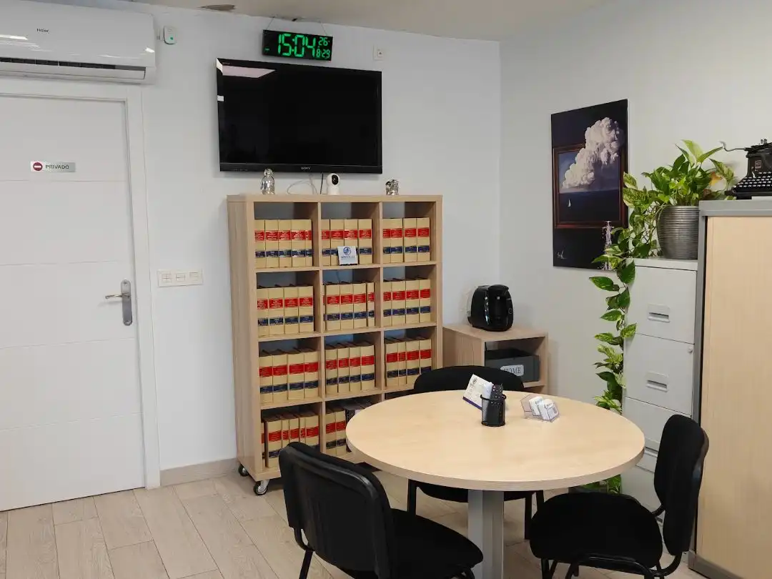 Office for rent in Huétor Vega  with Air Conditioner and Heating
