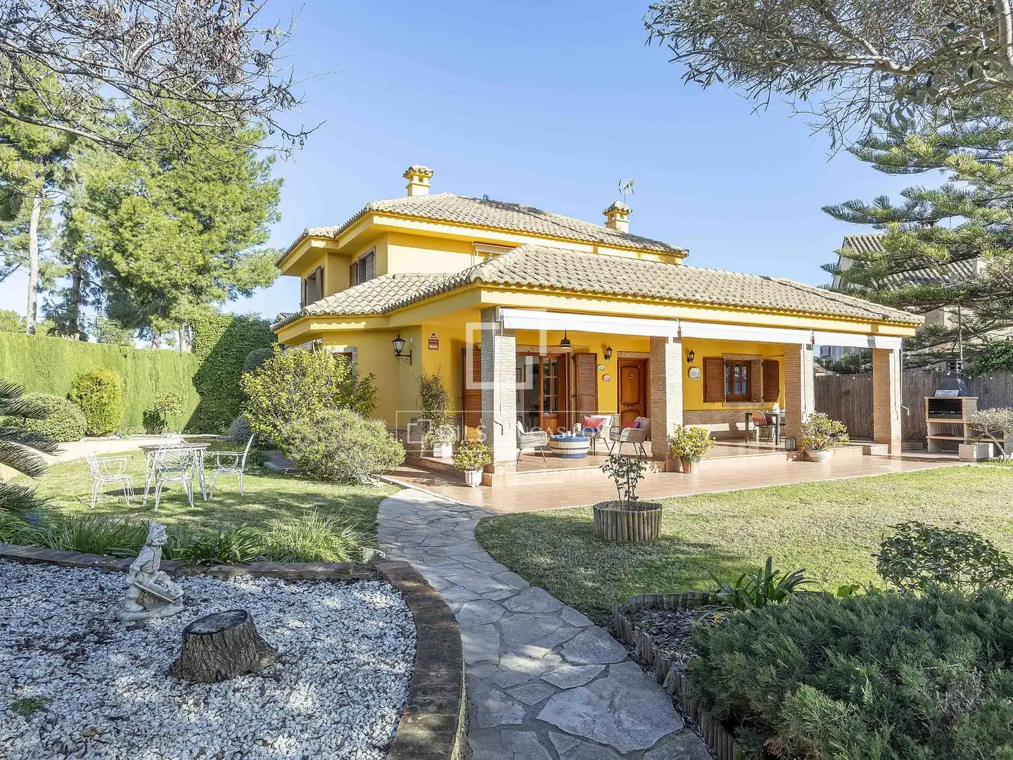 Jardí de Casa o xalet en venda en Paterna amb Aire condicionat, Calefacció i Jardí privat