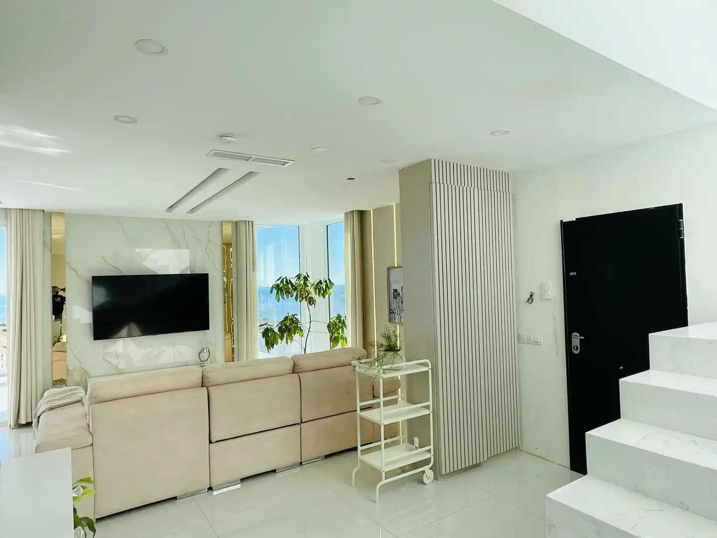 Sala de estar de Casa o chalet en venta en Benalmádena con Aire acondicionado, Jardín privado y Terraza