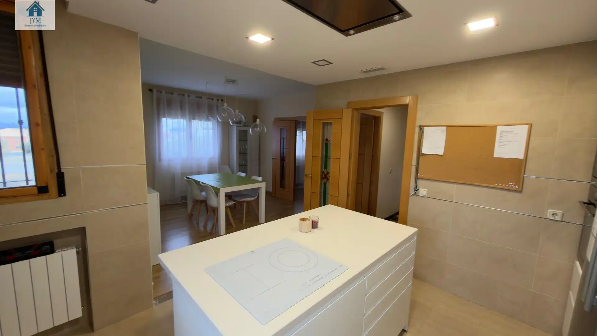 Cocina de Casa o chalet en venta en Cájar con Aire acondicionado, Calefacción y Jardín privado