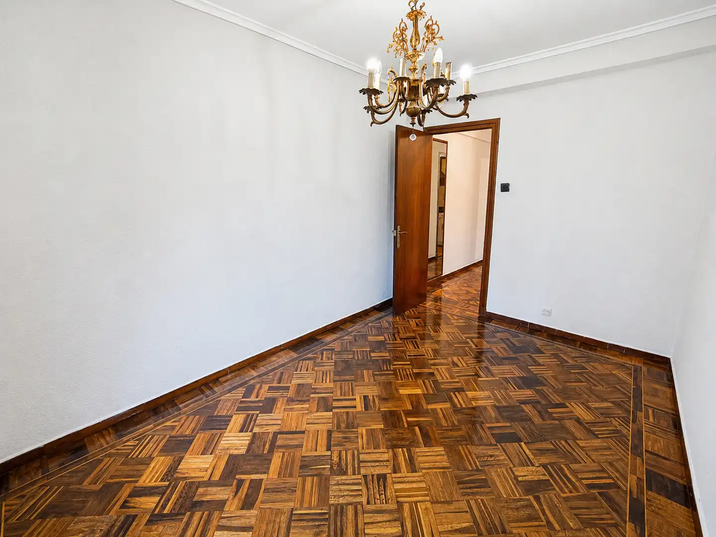 Flat for sale in Avilés  with Heating, Parquet flooring and Washing machine