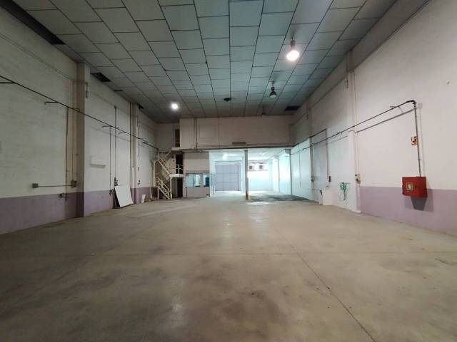 Nave industrial en Venta en Picanya