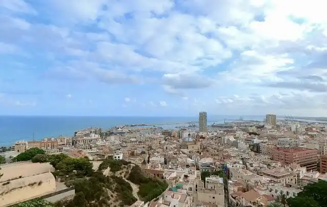Vista exterior de Casa o xalet en venda en Alicante / Alacant