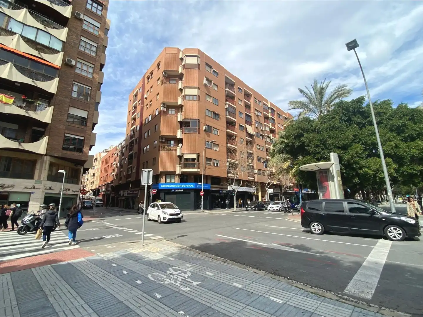 Vista exterior de Piso de alquiler en Alicante / Alacant con Aire acondicionado, Amueblado y Balcón