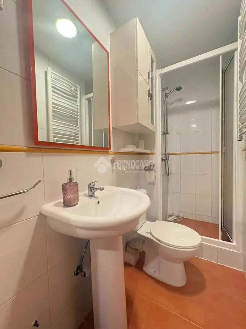 Flat for rent in Juan de la Cierva