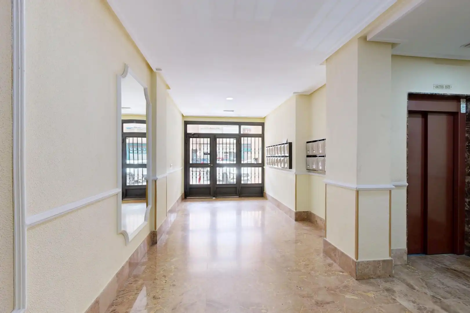 Piso en venta en ANGEL BRUNA, 1, Barrio de Peral - San Félix