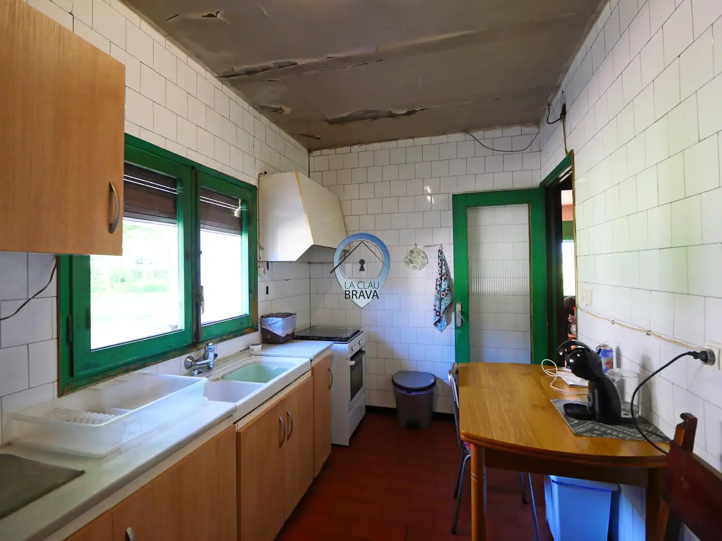 Küche von Country house zum Verkauf in Bescanó mit Heizung, Privatgarten und Terrasse