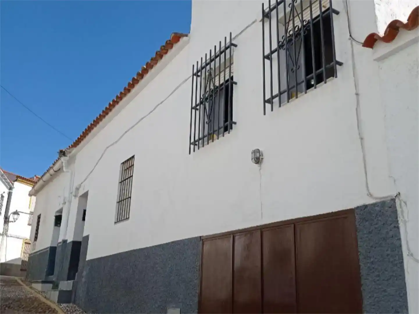 Vista exterior de Pis en venda en Zufre amb Aire condicionat i Moblat