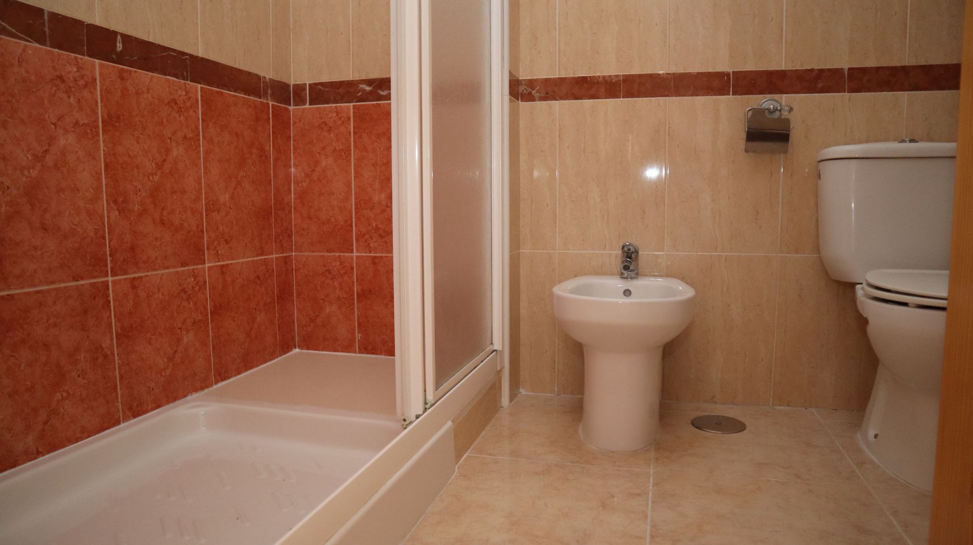 Bathroom of Flat for sale in Villajoyosa / La Vila Joiosa  with Oven and Washing machine