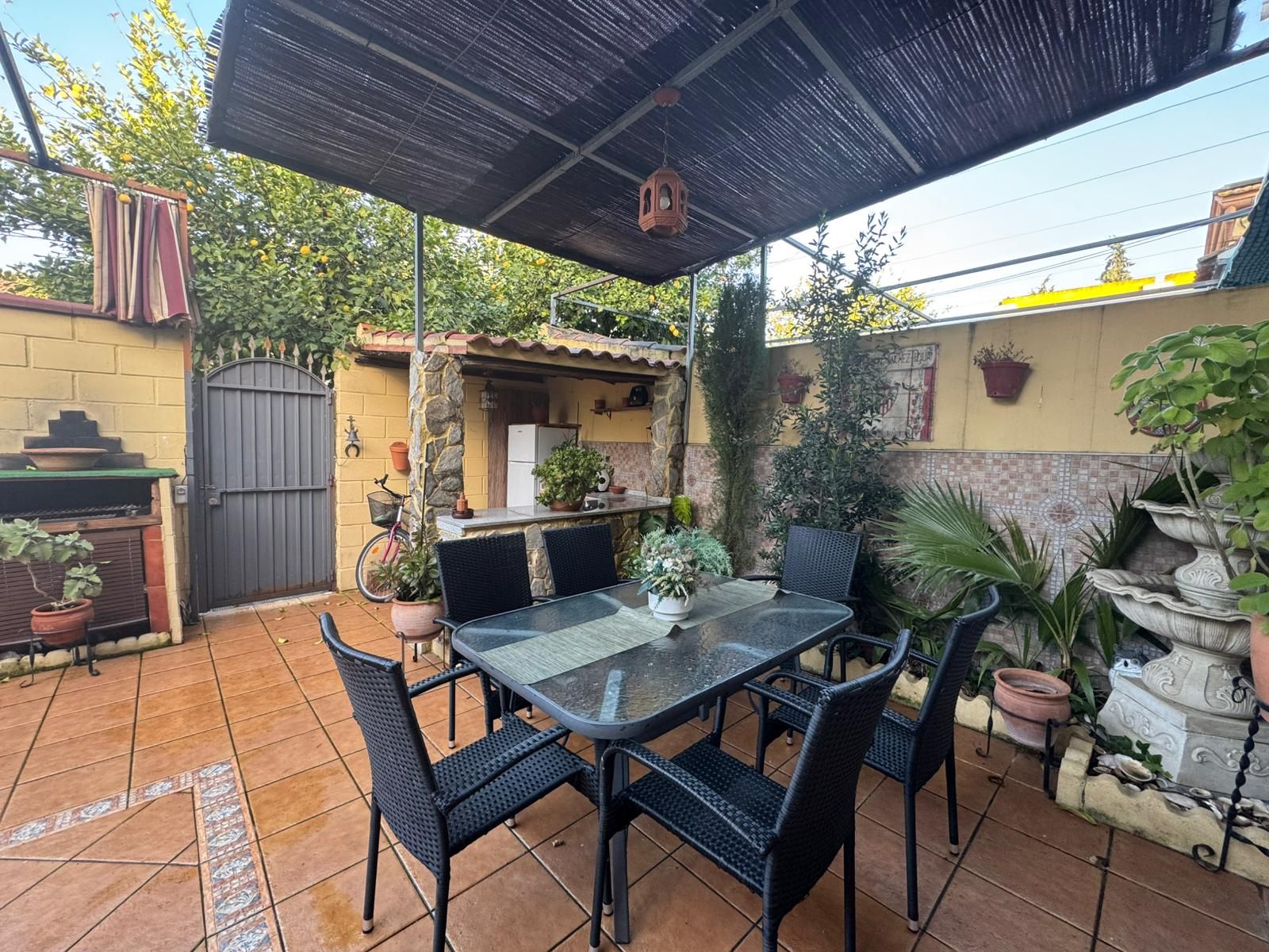 Terrassa de Casa o xalet en venda en  Sevilla Capital amb Terrassa, Traster i Balcó