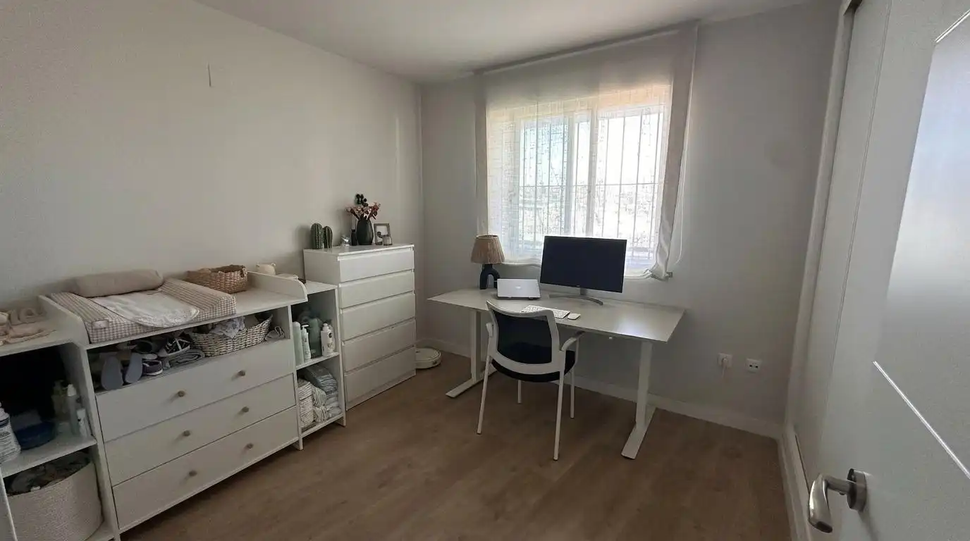 Habitación de Piso en venta en Monforte del Cid con Aire acondicionado, Calefacción y Terraza