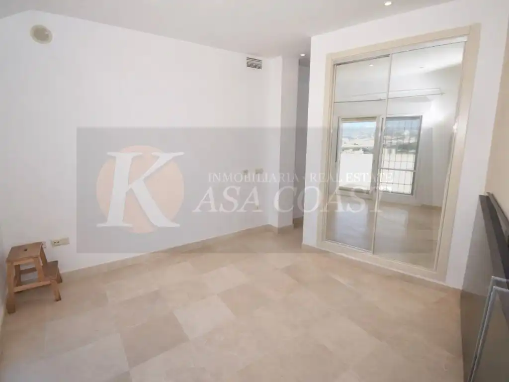 Attic for sale in Fuengirola  with Air Conditioner, Private garden and Terrace