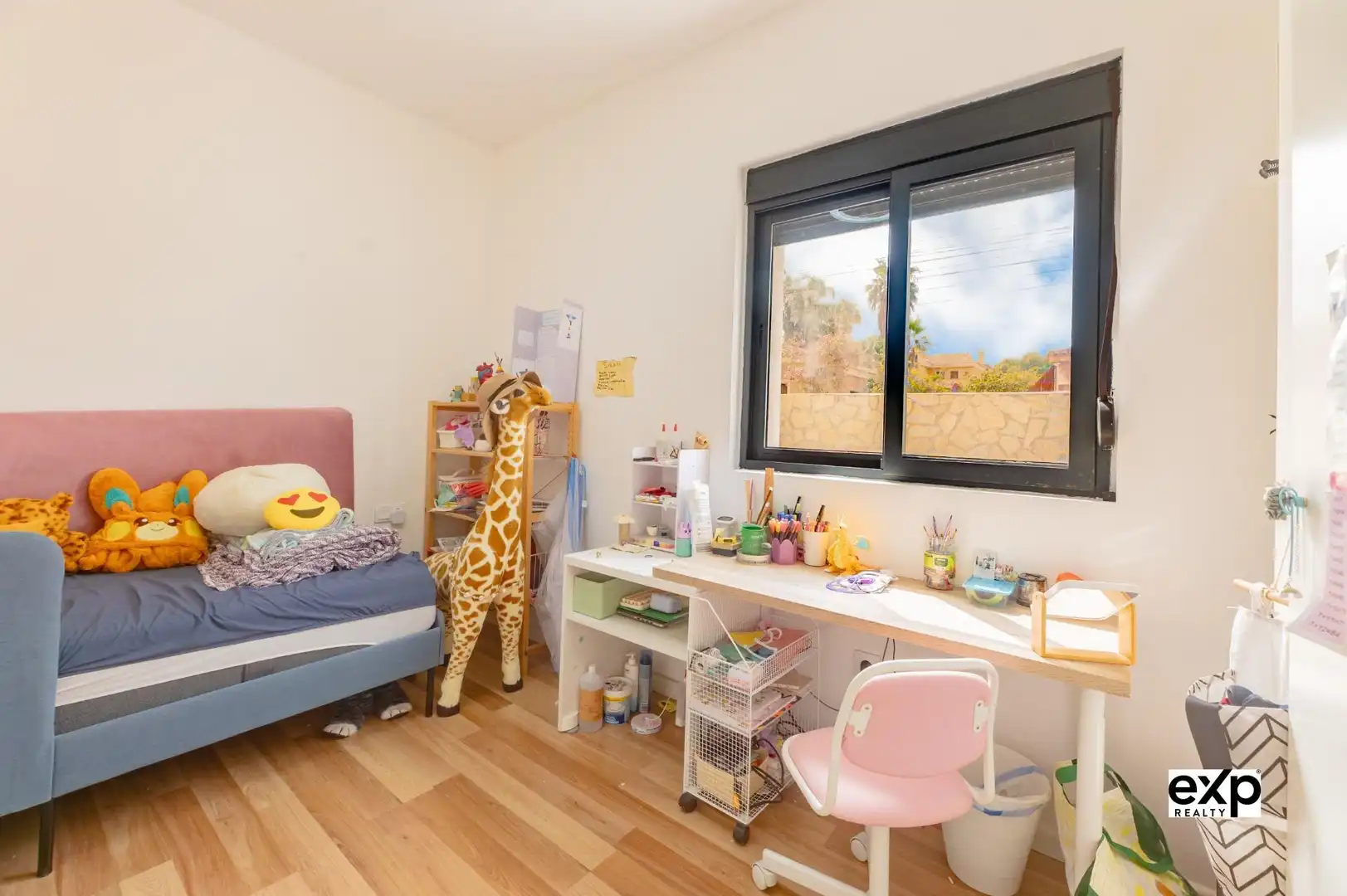 Habitación de Casa o chalet en venta en L'Eliana con Aire acondicionado, Calefacción y Jardín privado