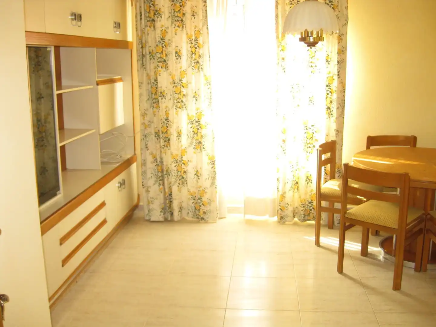 Habitación de Piso de alquiler en Murcia con Amueblado, Lavadora y Balcón