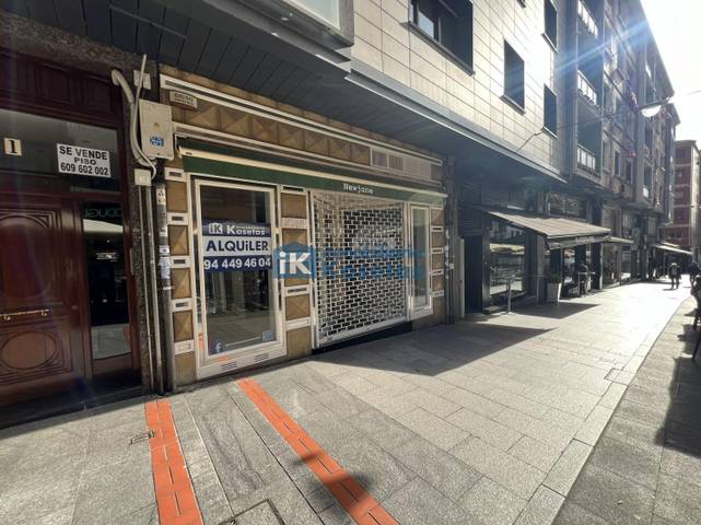 Local comercial en Alquiler en Centro - Ariz - Uribarri