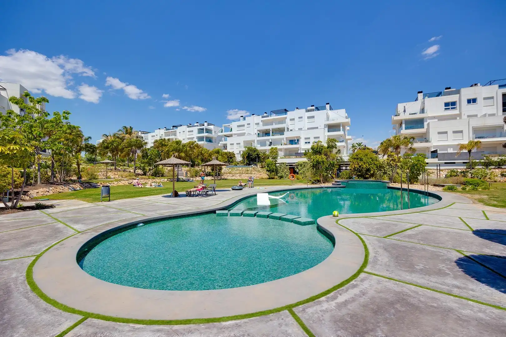 Ático con piscina en venta en Los Balcones - Los Altos, imagen 2