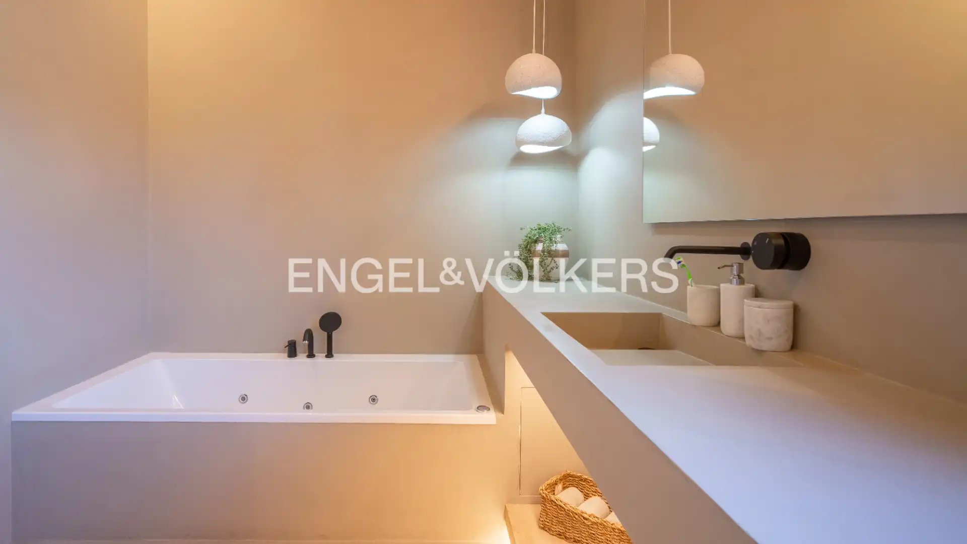 Bathroom of Houses for sale in Ger  with Heating, Private garden and Parquet flooring