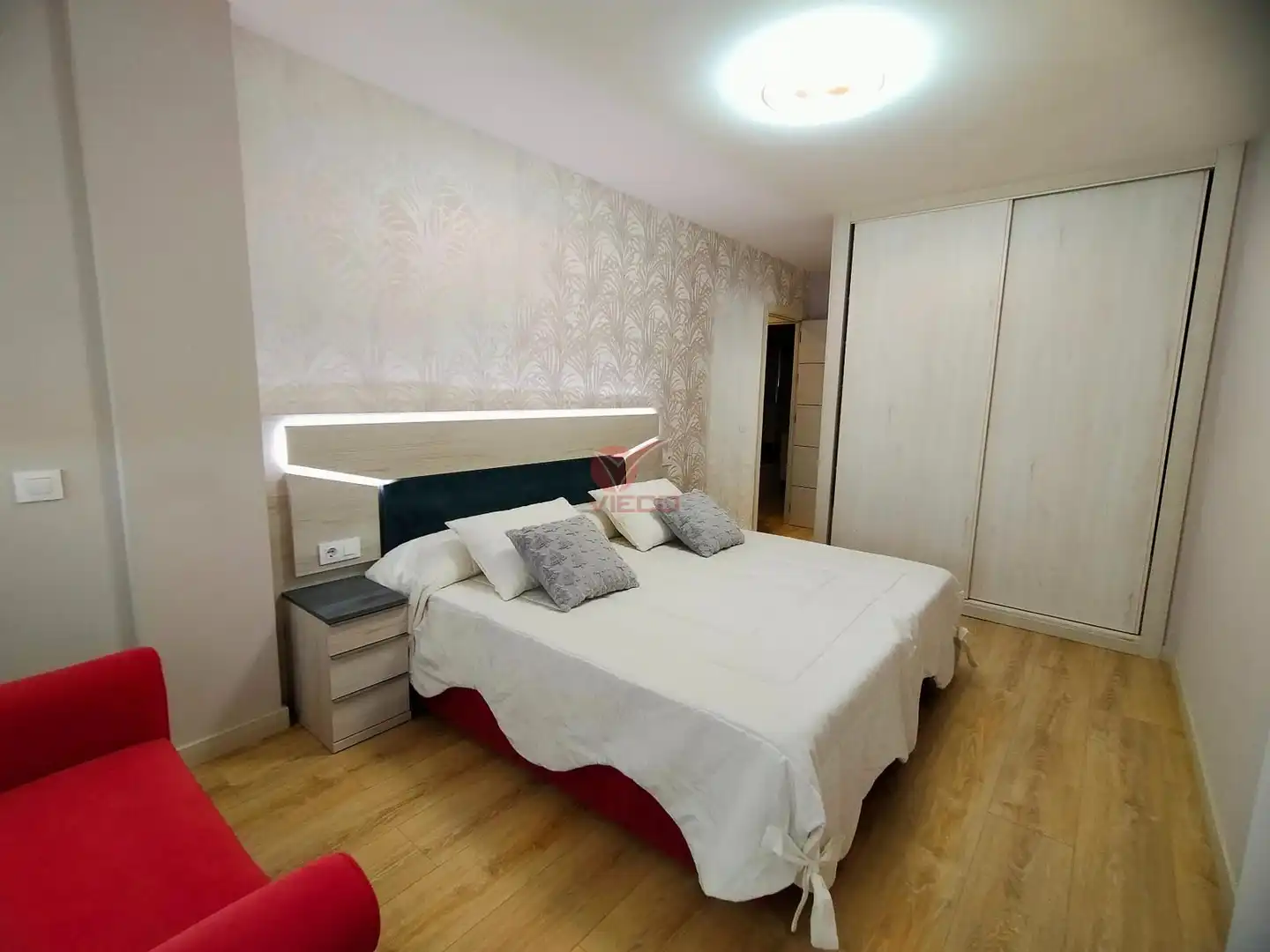 Schlafzimmer von Wohnung zur Miete in Cuenca mit Heizung, Terrasse und Möbliert