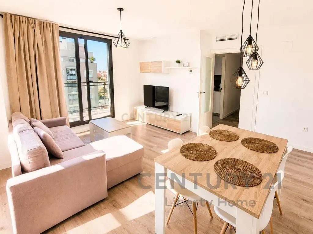 Sala d'estar de Apartament de lloguer en Valencia amb Aire condicionat, Jardí privat i Forn