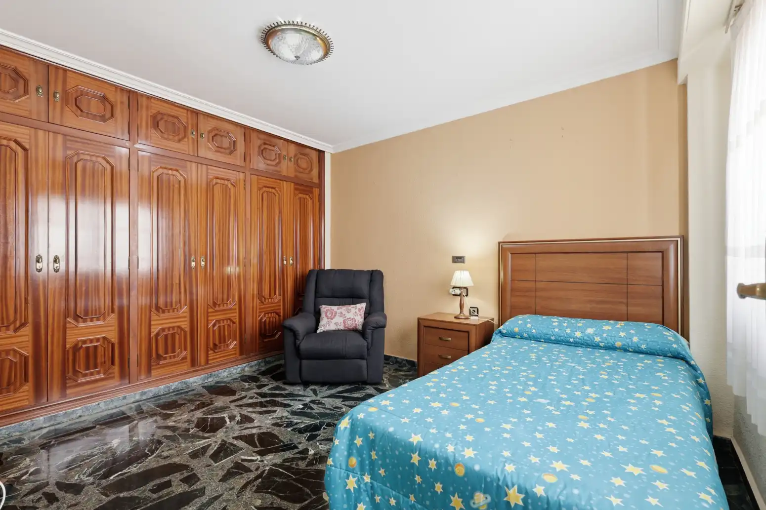 Habitación de Casa o chalet en venta en Alaquàs con Aire acondicionado, Terraza y Trastero