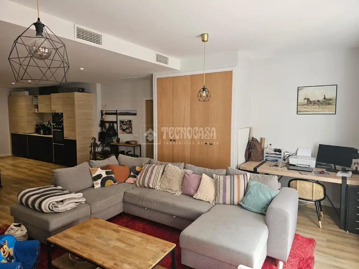 Wohnzimmer von Geschaftsraum zum Verkauf in Madrid mit Klimaanlage und Heizung