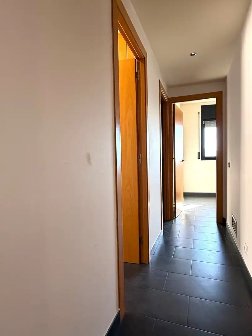 Piso en venta en Sant Vicenç Dels Horts con Aire acondicionado y Calefacción