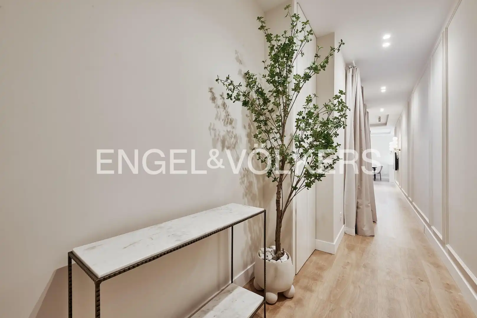 Flat for sale in Madrid  with Air Conditioner, Heating and Parquet flooring