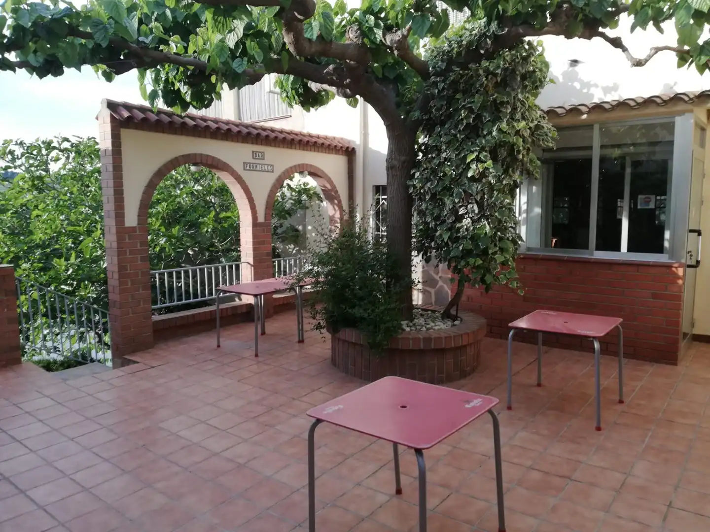Terrasse von Geschaftsraum zum Verkauf in Flix