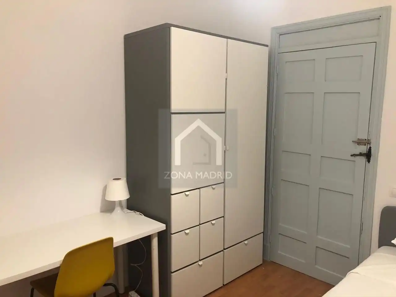 Habitación de Piso en venta en Madrid con Trastero