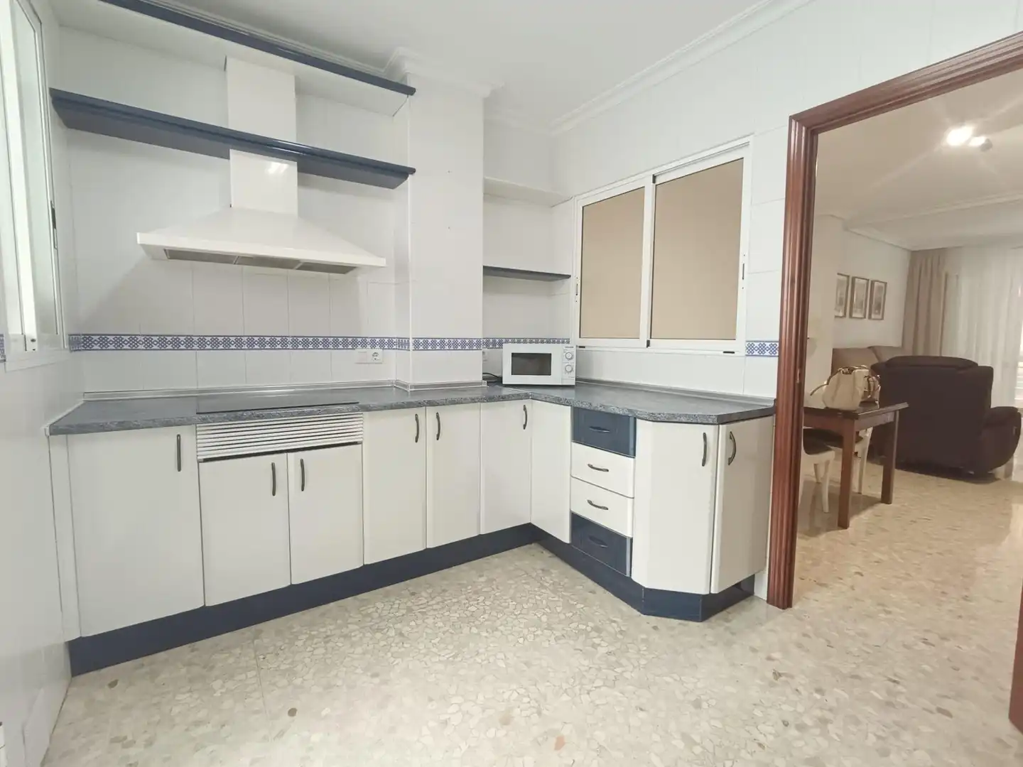 Kitchen of Flat for rent in Córdoba  with Air Conditioner, Private garden and Storage room