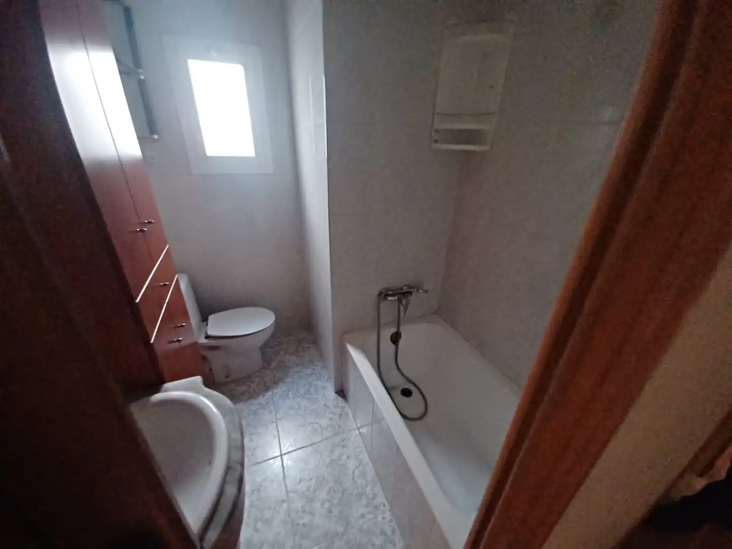 Bathroom of Flat for sale in L'Hospitalet de Llobregat